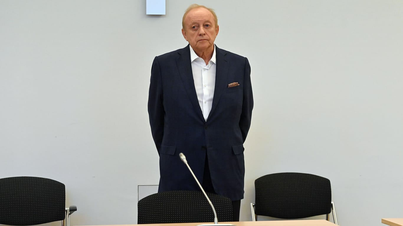 Alfons Schuhbeck vor Gericht (Archivbild): In dieser Woche waren eigentlich zwei Verhandlungen mit dem Starkoch angesetzt.