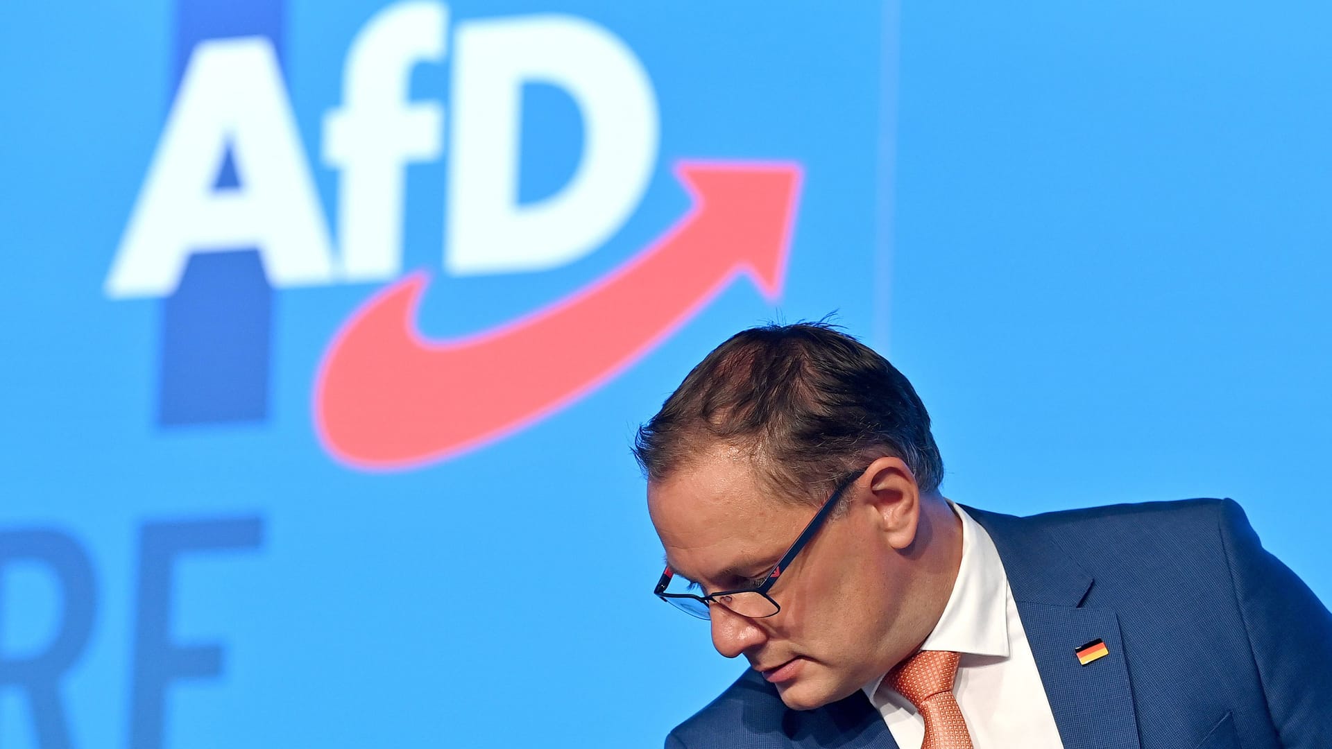 Parteichef Tino Chrupalla beim Parteitag der AfD Ende Juli 2023: "Bereit für mehr" ist das aktuelle Motto der Partei.