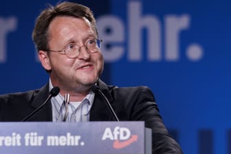 Robert Sesselmann: Der AfD-Politiker ist neuer Landrat im Thüringer Kreis Sonneberg.