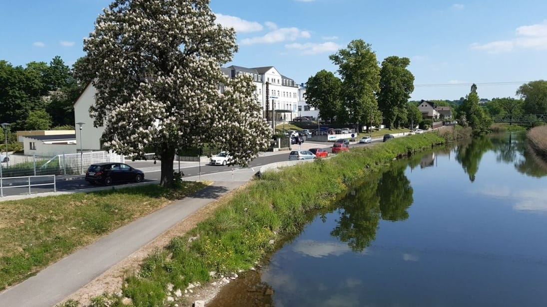 Die Freiberger Mulde im Bereich der Wappenhenschanlage in Döbeln. Hier entsteht der neue Bauabschnitt für rund 10 Millionen Euro.