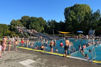 Das Nichtschwimmerbecken im Nürnberger Westbad: Mit bis zu 8000 Besuchern pro Tag rechnen die Betreiber am Wochenende.