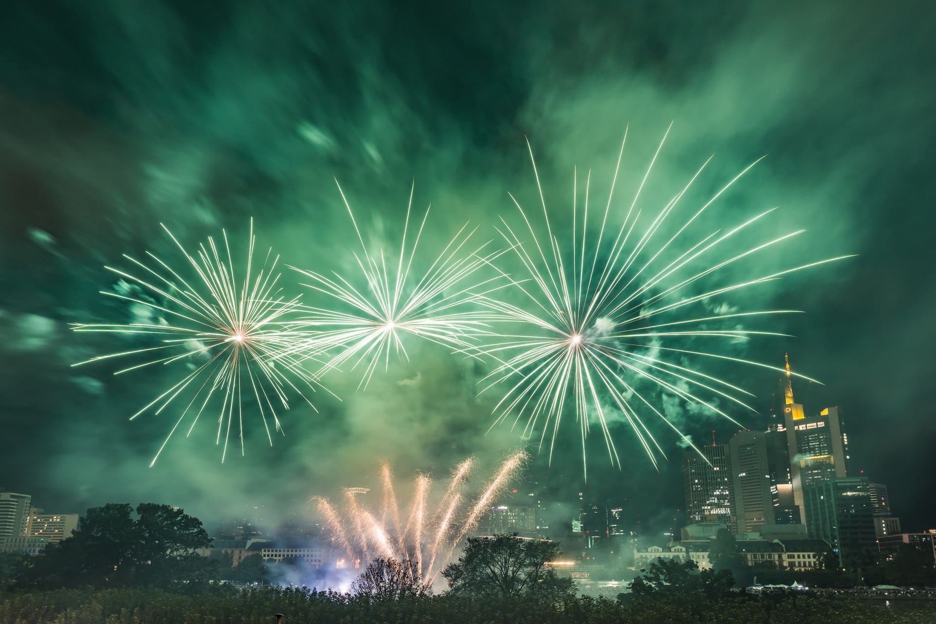 Museumsuferfest schließt mit Feuerwerk ab