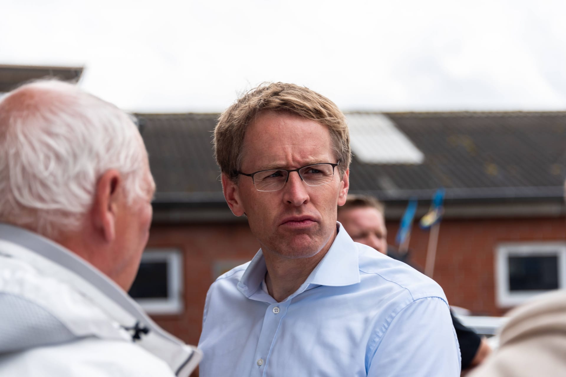 Schleswig-Holsteins CDU-Ministerpräsident Daniel Günther (Archivfoto): Dem Landeschef hat man auf Fehmarn eine deutliche Nachricht gemäht.