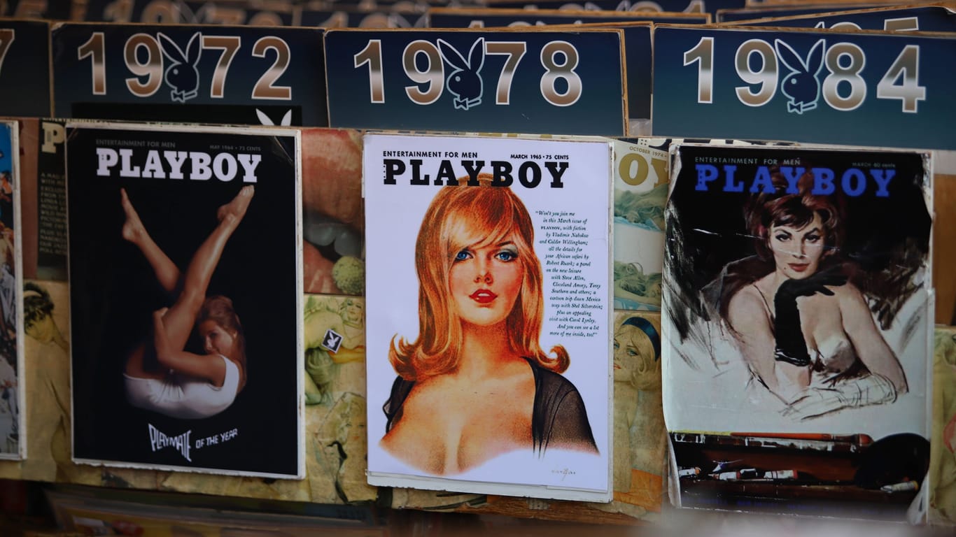Mehrere alte Ausgaben des Playboys: Im Jahr 1972 posierte Hildgard Kulbach als erste deutsches Model für das Erotik-Magazin.