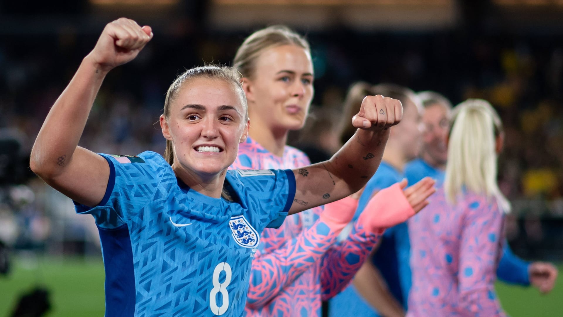 Georgia Stanway jubelt: Die Fußballerin vom FC Bayern München kann sich mit England nach dem EM-Titel auch den Weltmeistertitel schnappen.