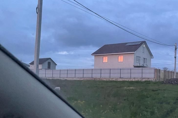 Das Haus des ukrainischen Kommandeurs: Seine Militäreinheit soll ein Jahr daran gebaut haben.