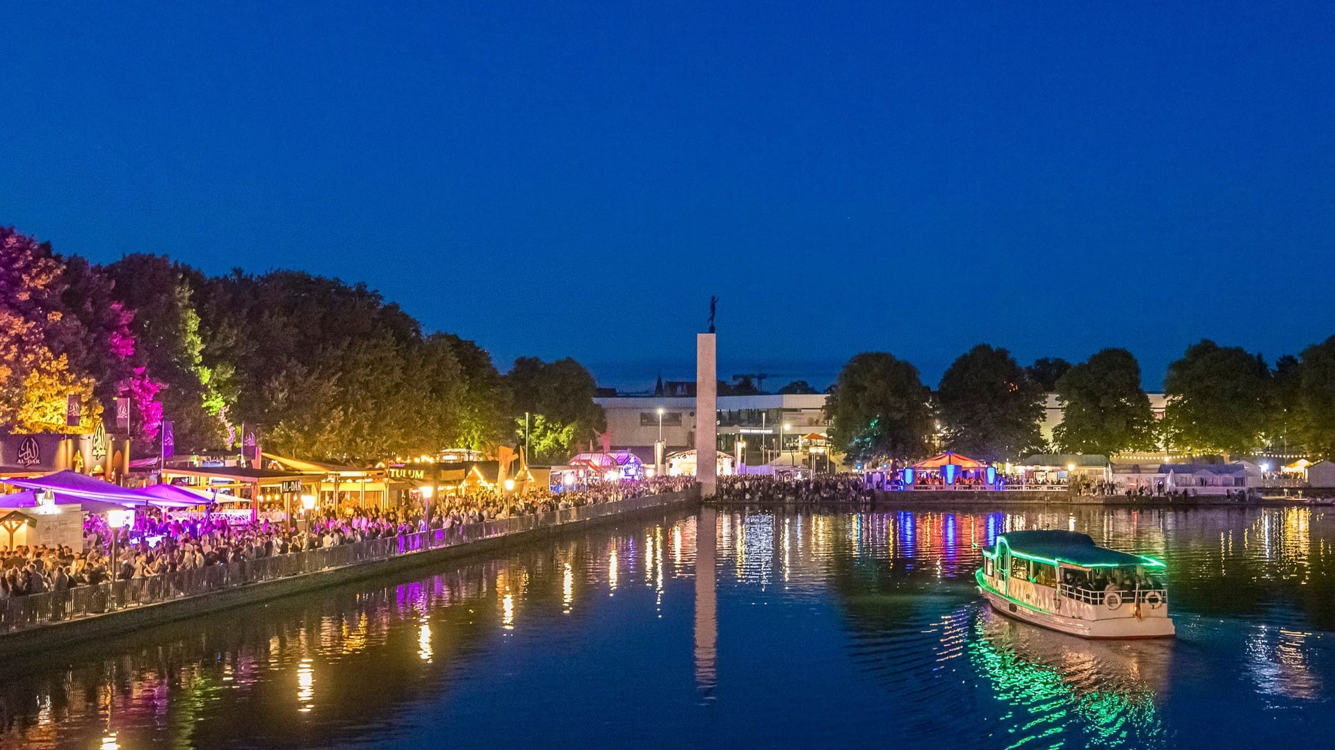 Das Maschseefest am Abend: Insgesamt 19 Tage dauert die Veranstaltung in Hannover.