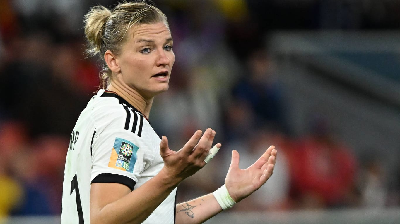 Alexandra Popp: Die DFB-Kapitänin gibt Auskunft über ihre Zukunft.
