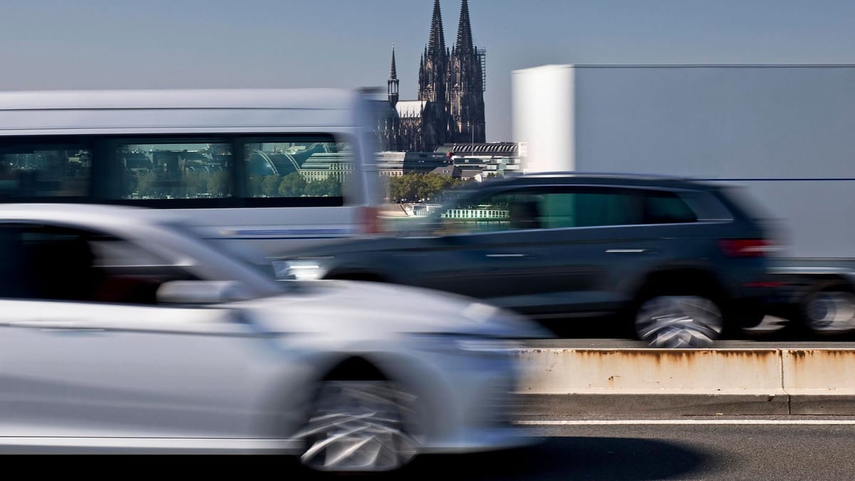 Blitzer auf der Zoobrücke kommen erst im Januar