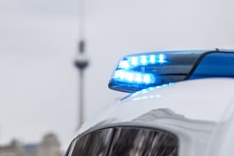 Polizeiwagen vor dem Berliner Fernsehturm (Symbolbild):