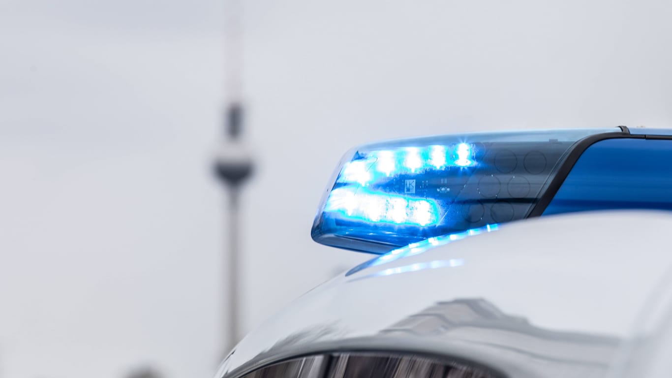 Polizeiwagen vor dem Berliner Fernsehturm (Symbolbild):