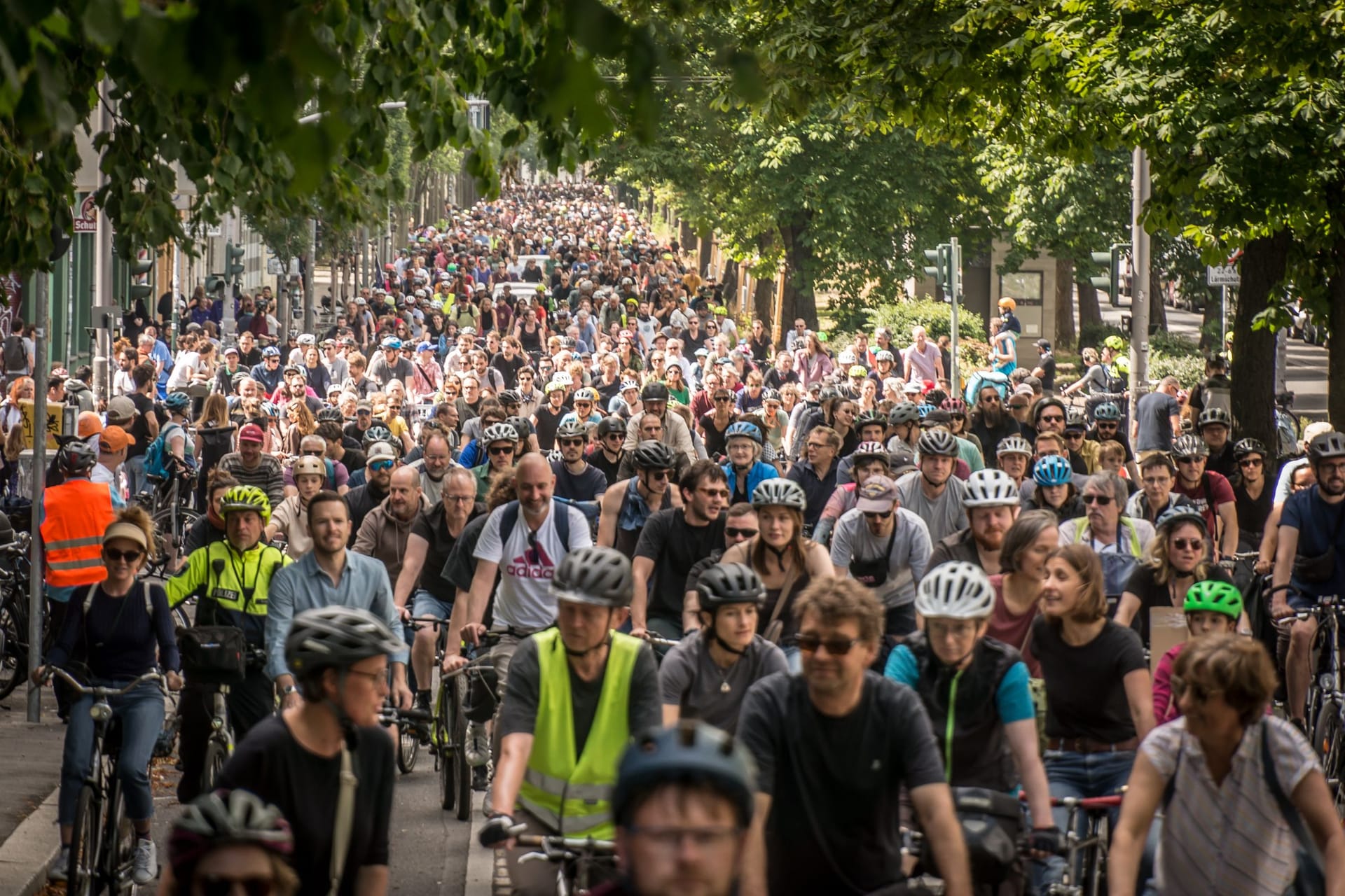 Bereits im Juli hatten hunderte Teilnehmer an einer Raddemo teilgenommen. Nun sollen ebenfalls etwa 500 Menschen auf der Route unterwegs sein.