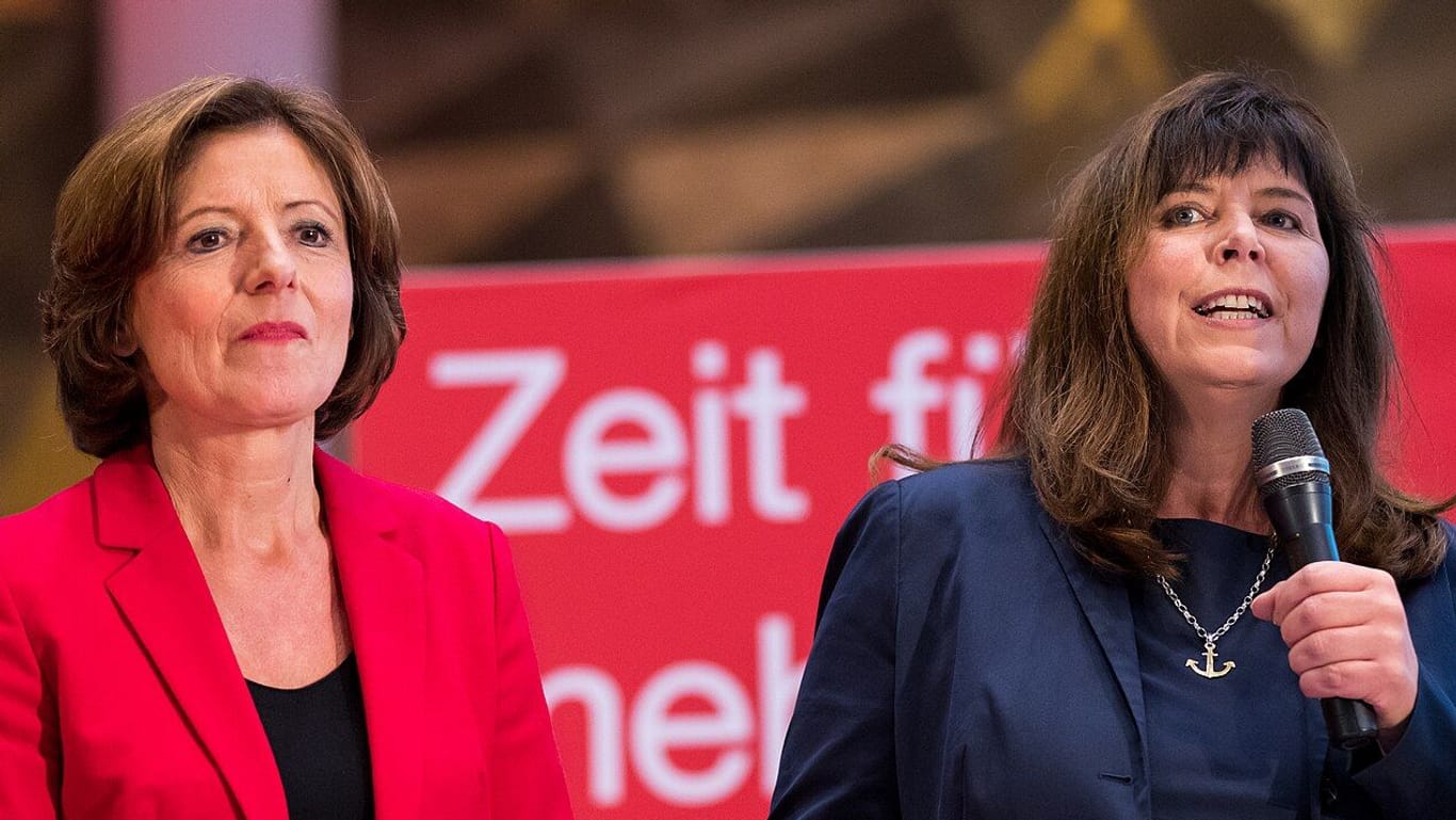 Ministerpräsidentin Malu Dreyer und die Oberbürgermeisterin von Ludwigshafen, Jutta Steinruck, bei einer Wahlkampfveranstaltung der SPD vor Steinrucks Amtsantritt. (Archivbild)