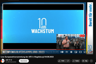 Redner auf AfD-Bundesparteitag wird ausgeblendet (Quelle: Screenshot)
