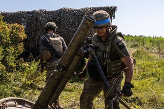 Ukrainischer Soldat (Archivbild): Die Ukraine kann an der südlichen Front Erfolge verzeichnen.