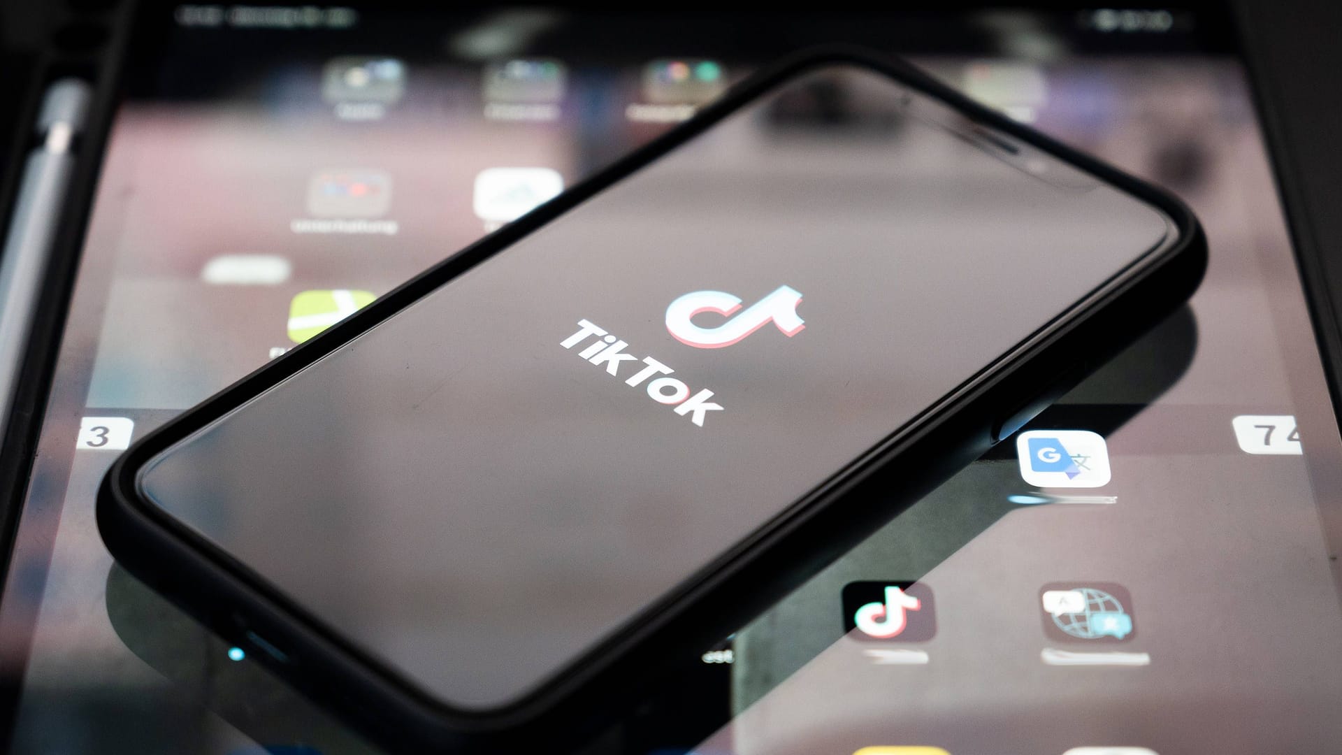 Tiktok: Die Plattform hat bereits mehr Transparenz für bestimmte Bereiche angekündigt.