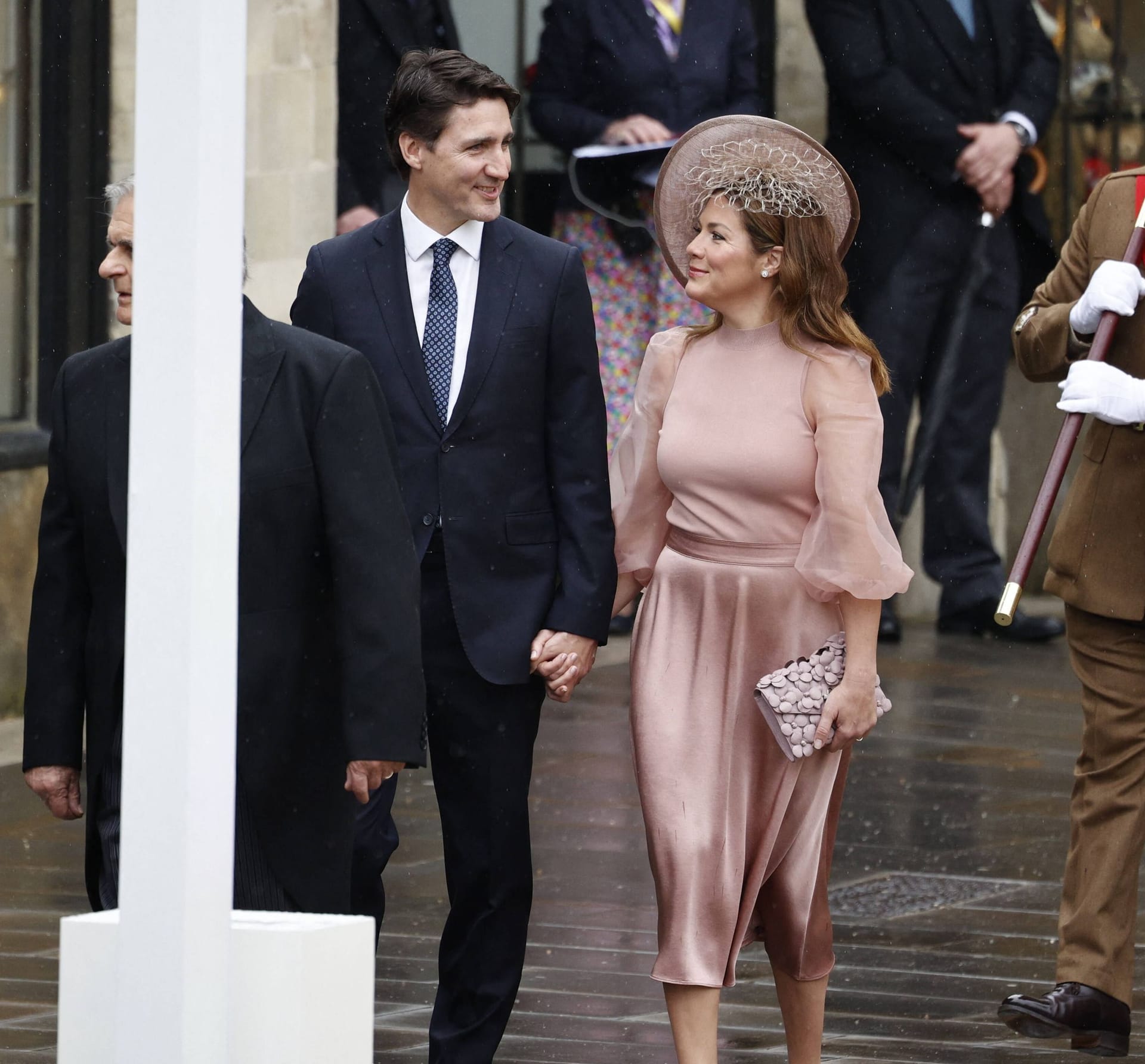 Justin Trudeau und Sophie Grégoire auf dem Weg zur Krönung von König Charles III.