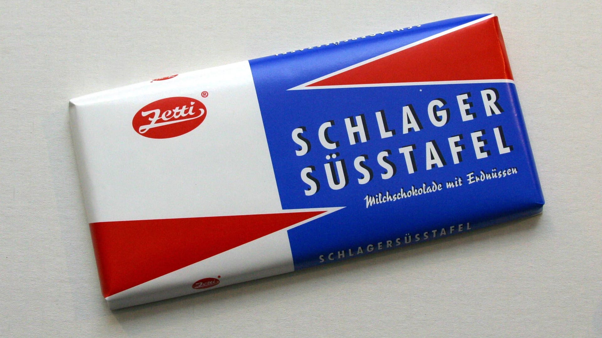 Die "Schlager Süßtafel Milchschokolade mit Erdnüssen" von Zetti: Enthielt sie wirklich Stierblut?