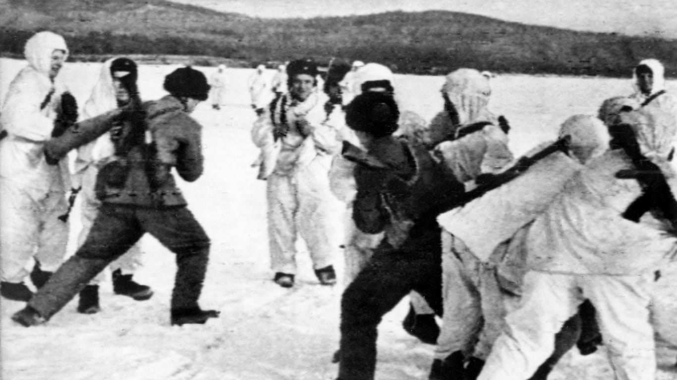 Auseinandersetzung zwischen chinesischen und sowjetischen Soldaten am Ussuri 1969: Es drohte ein Atomkrieg.