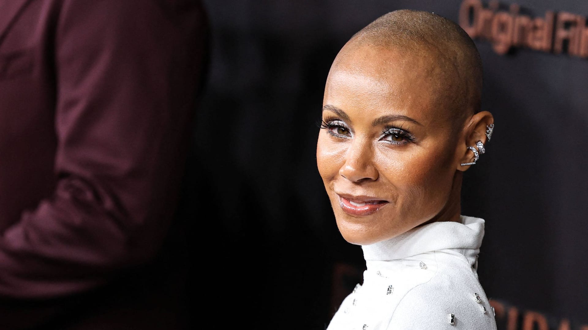 Jada Pinkett Smith: Durch eine Erkrankung leidet sie an kreisrunden Haarausfall.