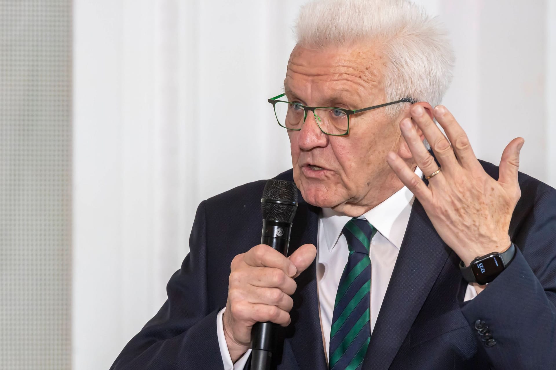 Der Ministerpräsident Baden-Württembergs, Winfried Kretschmann: Ohne "Mentalitätswandel" in Deutschland kann es nicht weitergehen, sagt er.