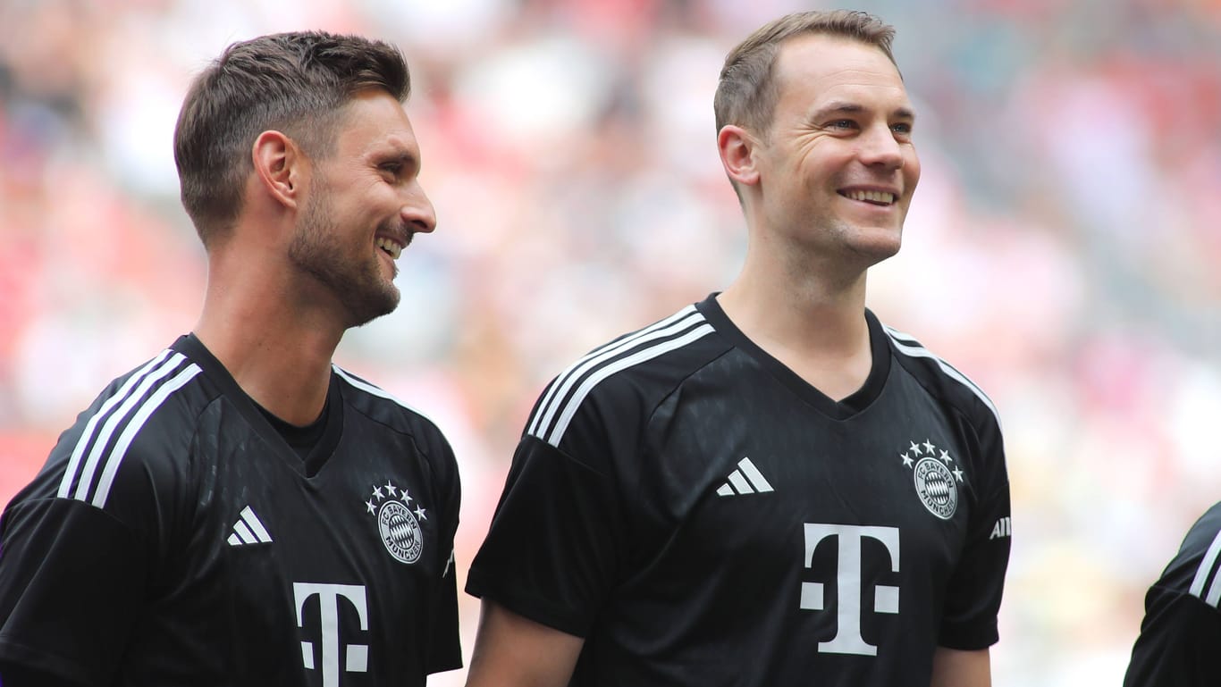 Sven Ulreich (l.) und Manuel Neuer: Das Torhüterduo bleibt beim FC Bayern Nummer zwei und Nummer eins.