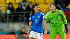 Eigentor und Last-Minute-Gegentreffer: Italien fliegt raus