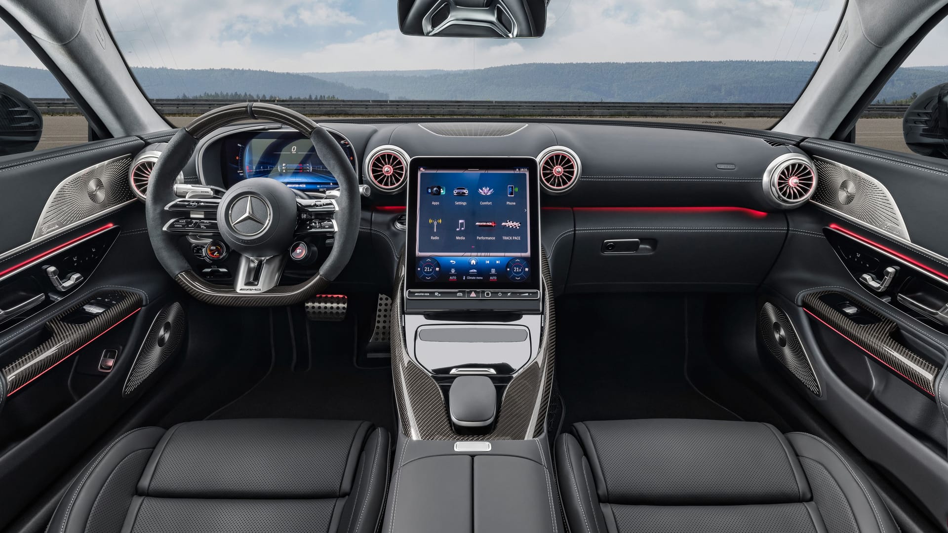 Cockpit: Ein 11,9 Zoll großer Touchscreen, auf dem die neueste Generation der MBUX-Infotainmentsoftware läuft, bestimmt hier das Bild.