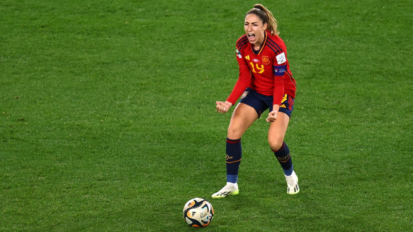 Olga Carmona jubelt: Sie erzielte den goldenen Treffer für Spanien.