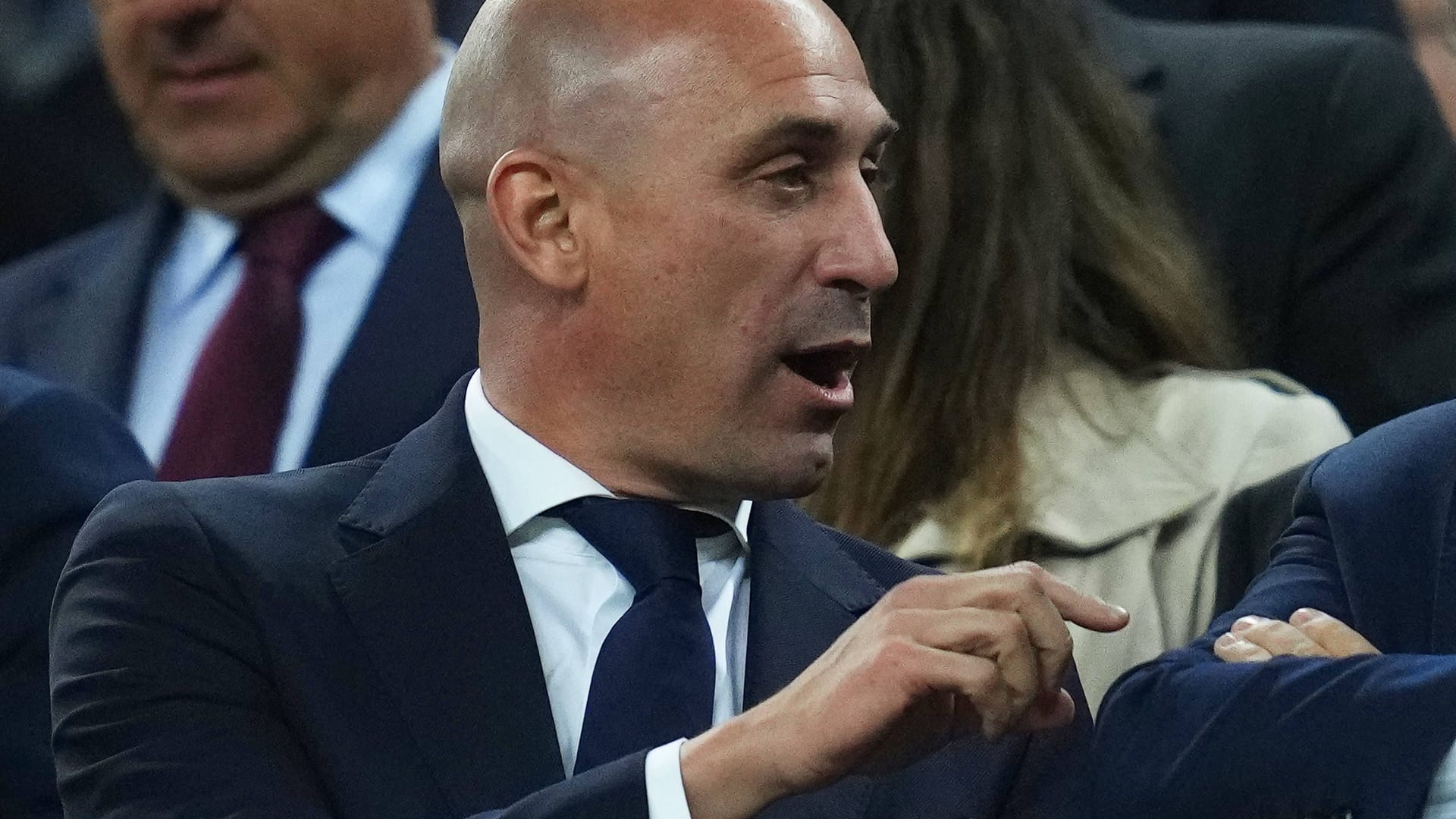 Luis Rubiales: Der Präsident des spanischen Fußballverbandes teilt gegen seine Kritiker aus.