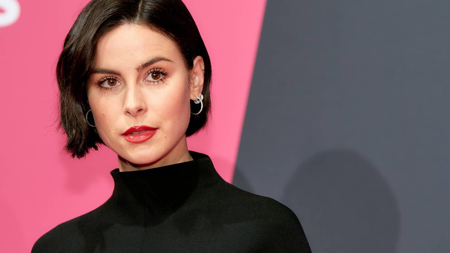 Lena Meyer-Landrut: Sie kann derzeit nicht auf der Bühne stehen.