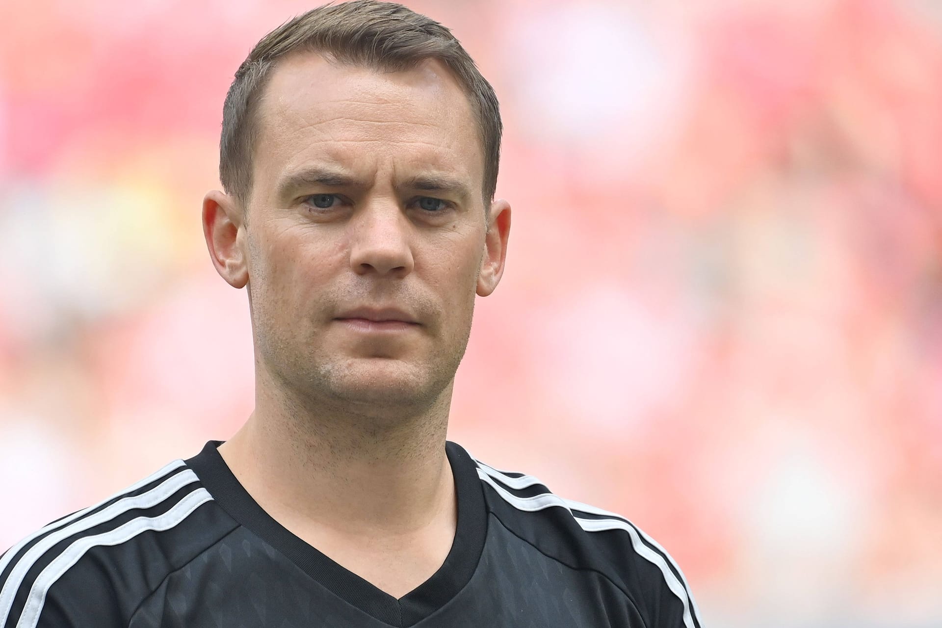 Manuel Neuer: Bei seinem Comeback-Versuch steht der Bayern-Keeper offenbar vor größeren Problemen.