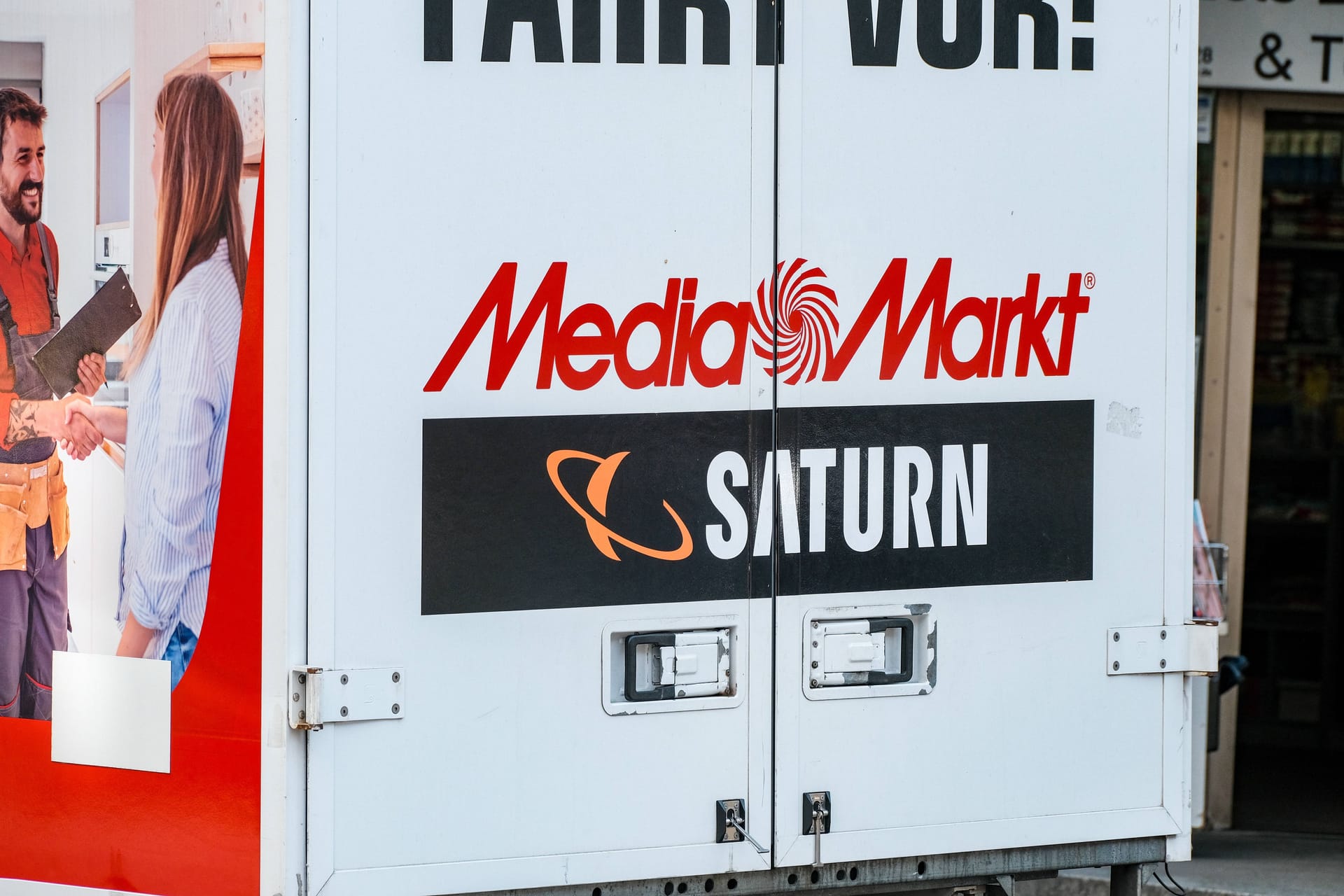 Media-Markt und Saturn: Einer der Händler scheint langsam vom Markt zu verschwinden.