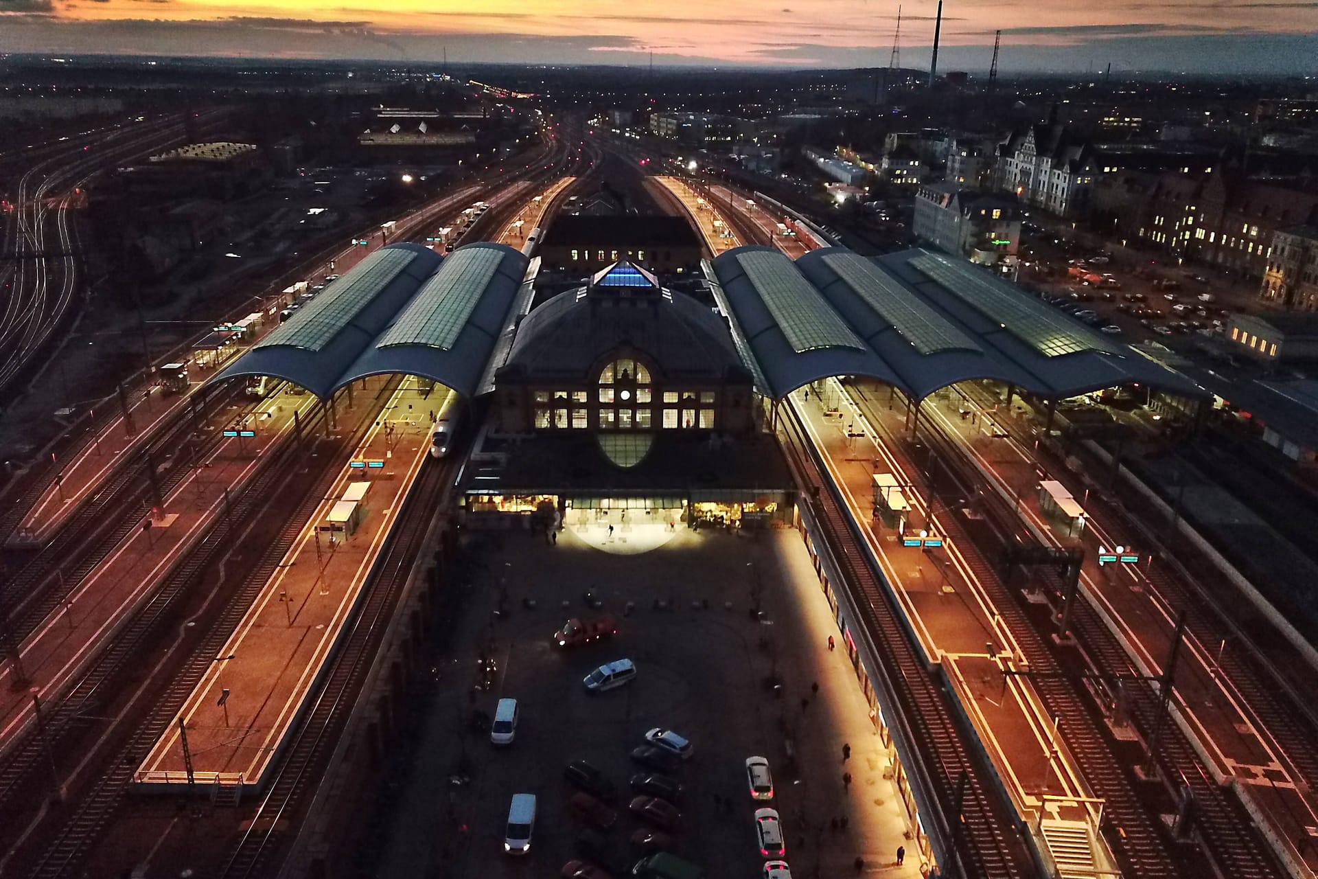 Hauptbahnhof von Halle an der Saale (Archivfoto): Dem Verband gefällt das imposante historische Bahnhofsgebäude.