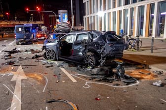 Opladener Straße in Köln-Deutz: Am Freitag ereignete sich hier ein schwerer Unfall.