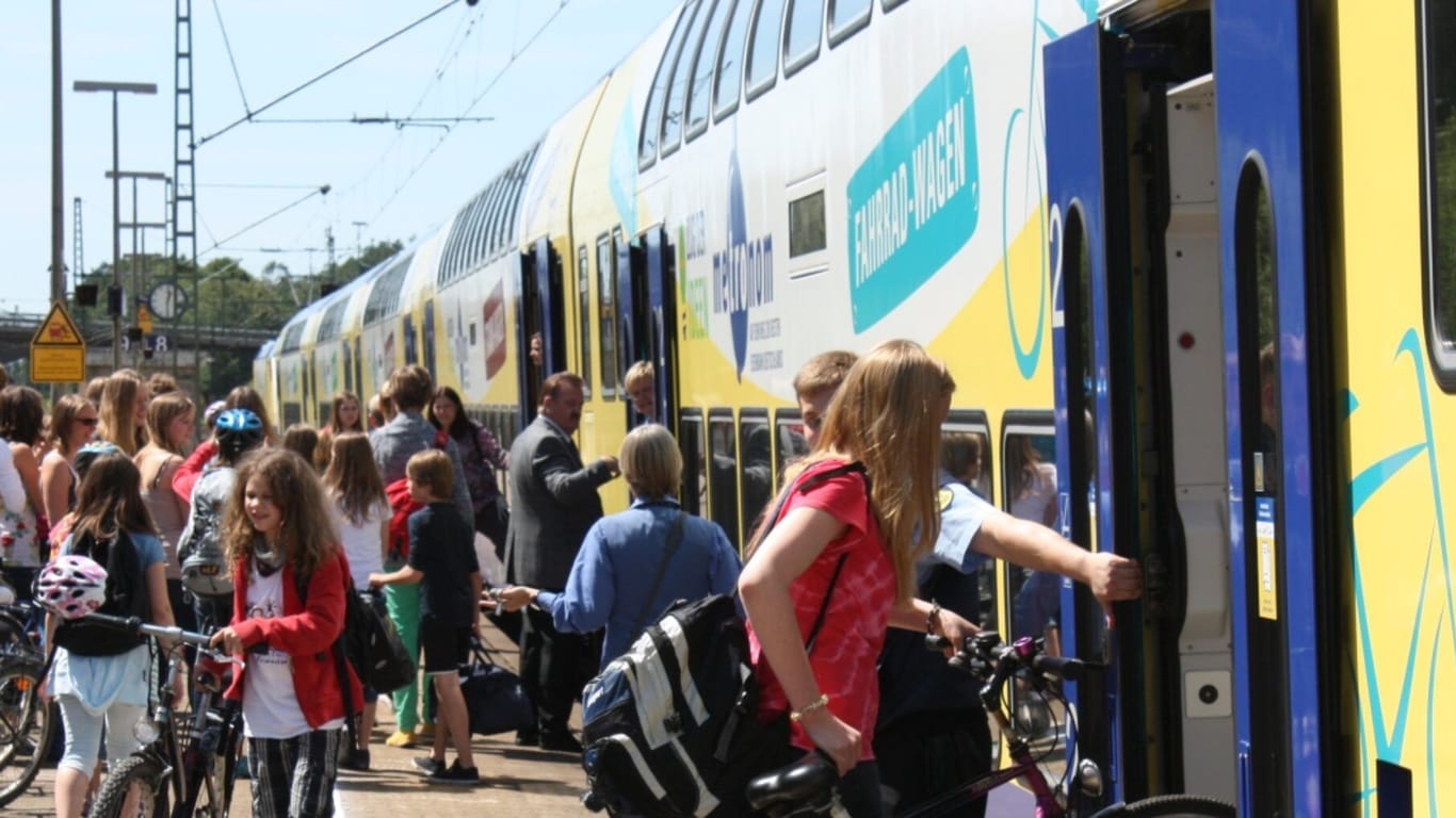 Regionalzug der Eisenbahngesellschaft Metronom: Ab dem 28. August 2023 gilt ein Ersatzfahrplan.