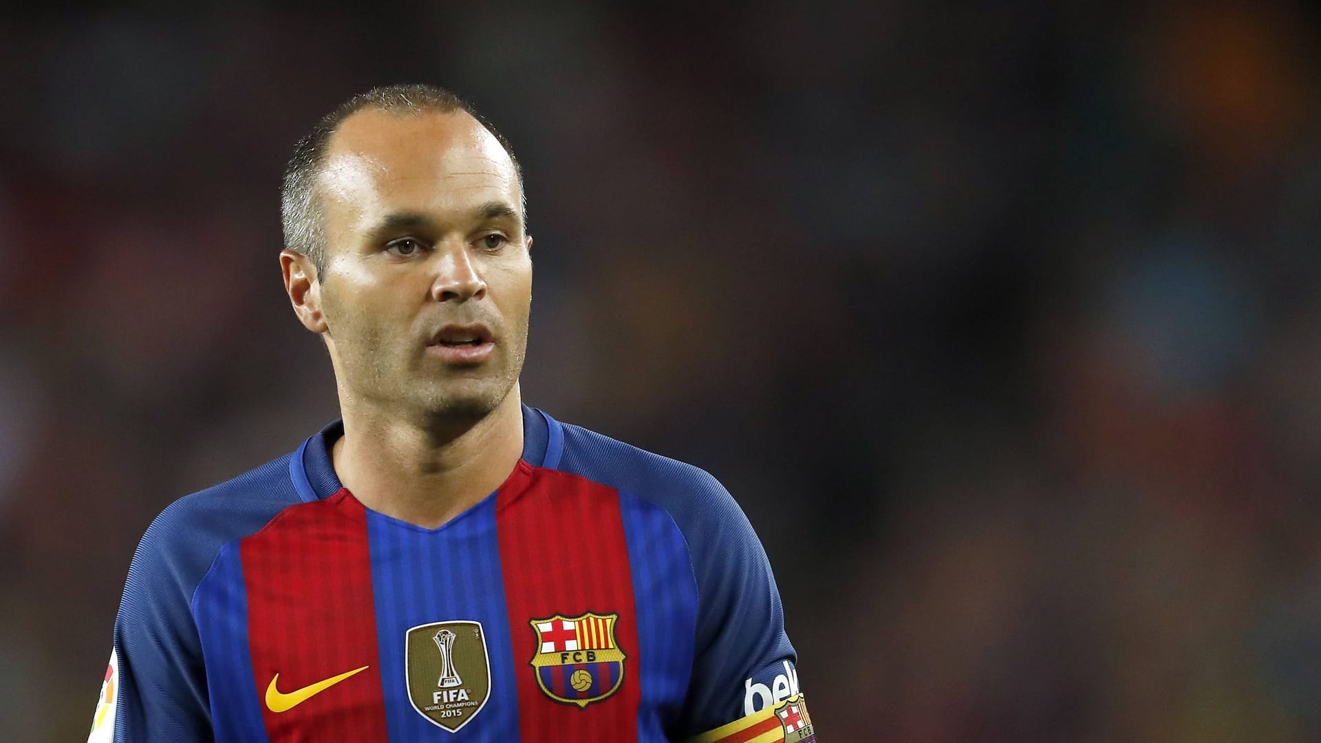 Andrés Iniesta: Jahrelang schnürte er für den FC Barcelona die Fußballschuhe.