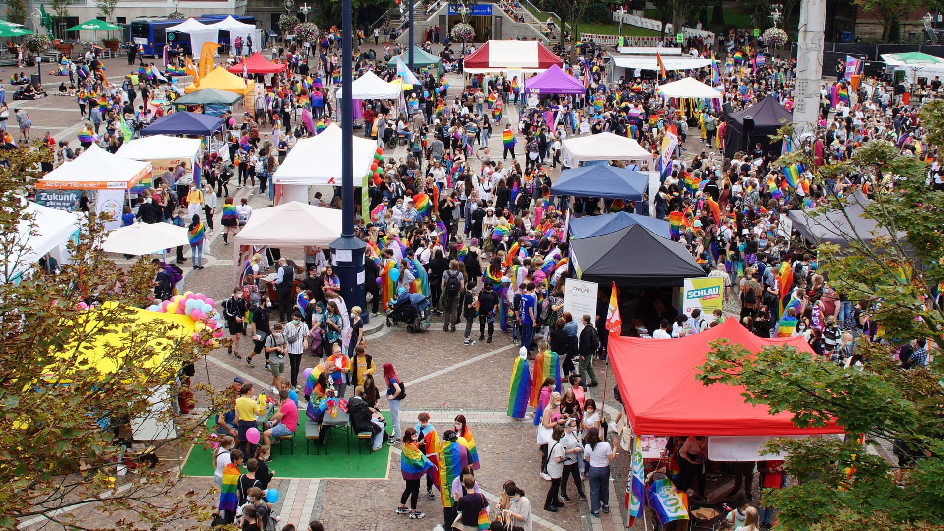 Der Christopher Street Day 2021 in Dortmund.