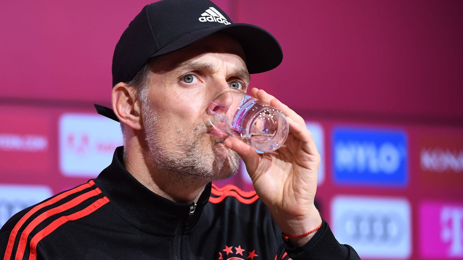 Thomas Tuchel: Der Bayern-Trainer steht gleich zu Saisonstart unter Druck.