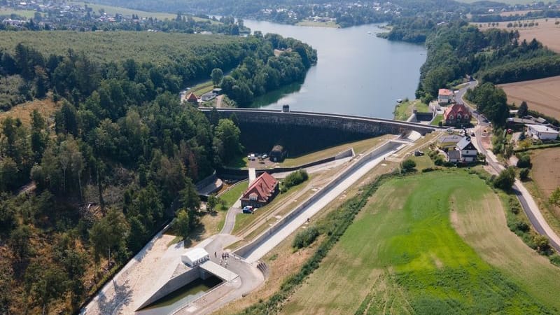 Die 110 Jahre alte Talsperre Malter ist nach umfangreicher Sanierung für den Hochwasserschutz wieder fit.