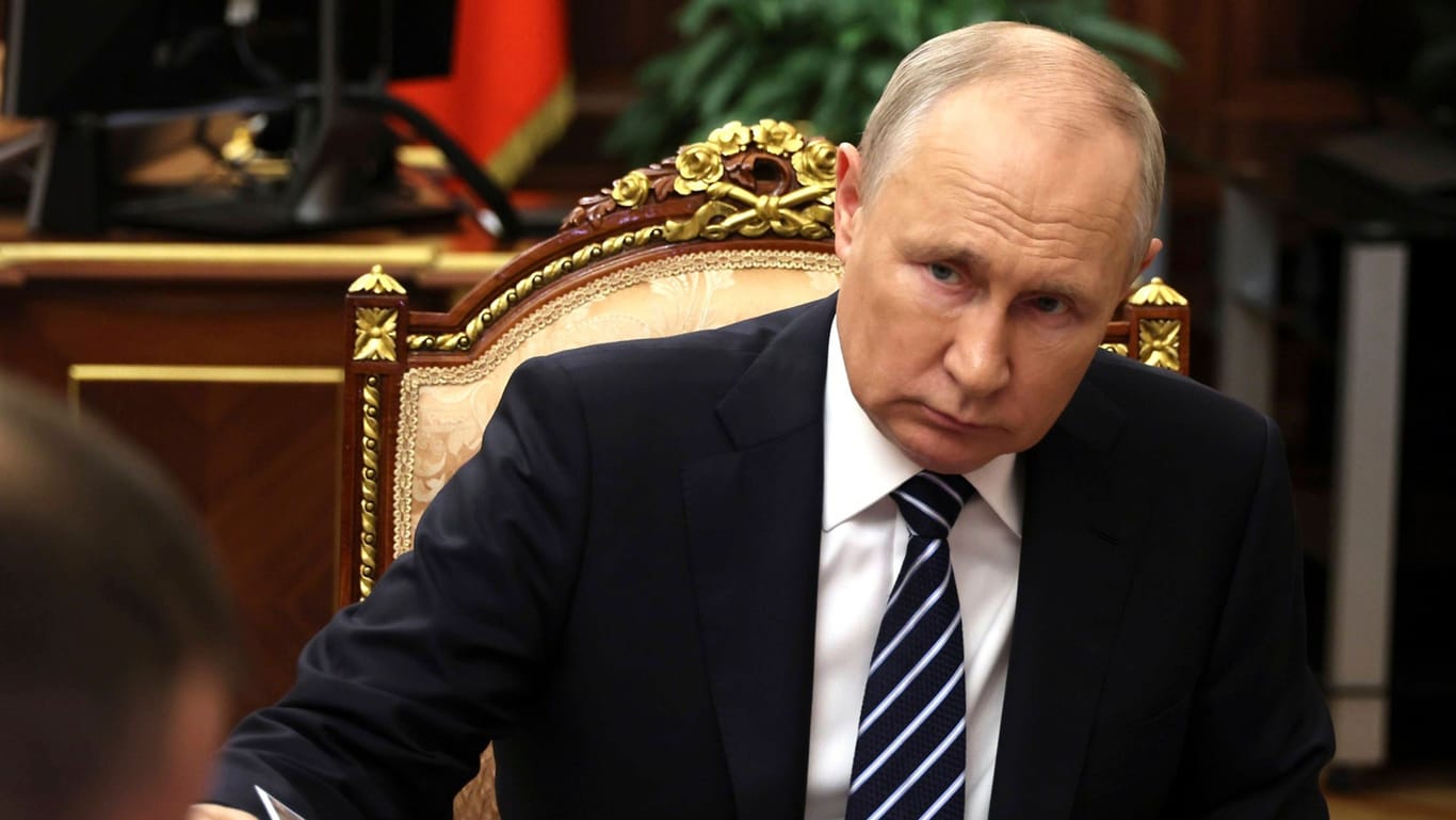 Wladimir Putin: Der Kreml-Chef sieht sich mit zunehmenden Drohnenangriffen in Russland konfrontiert.