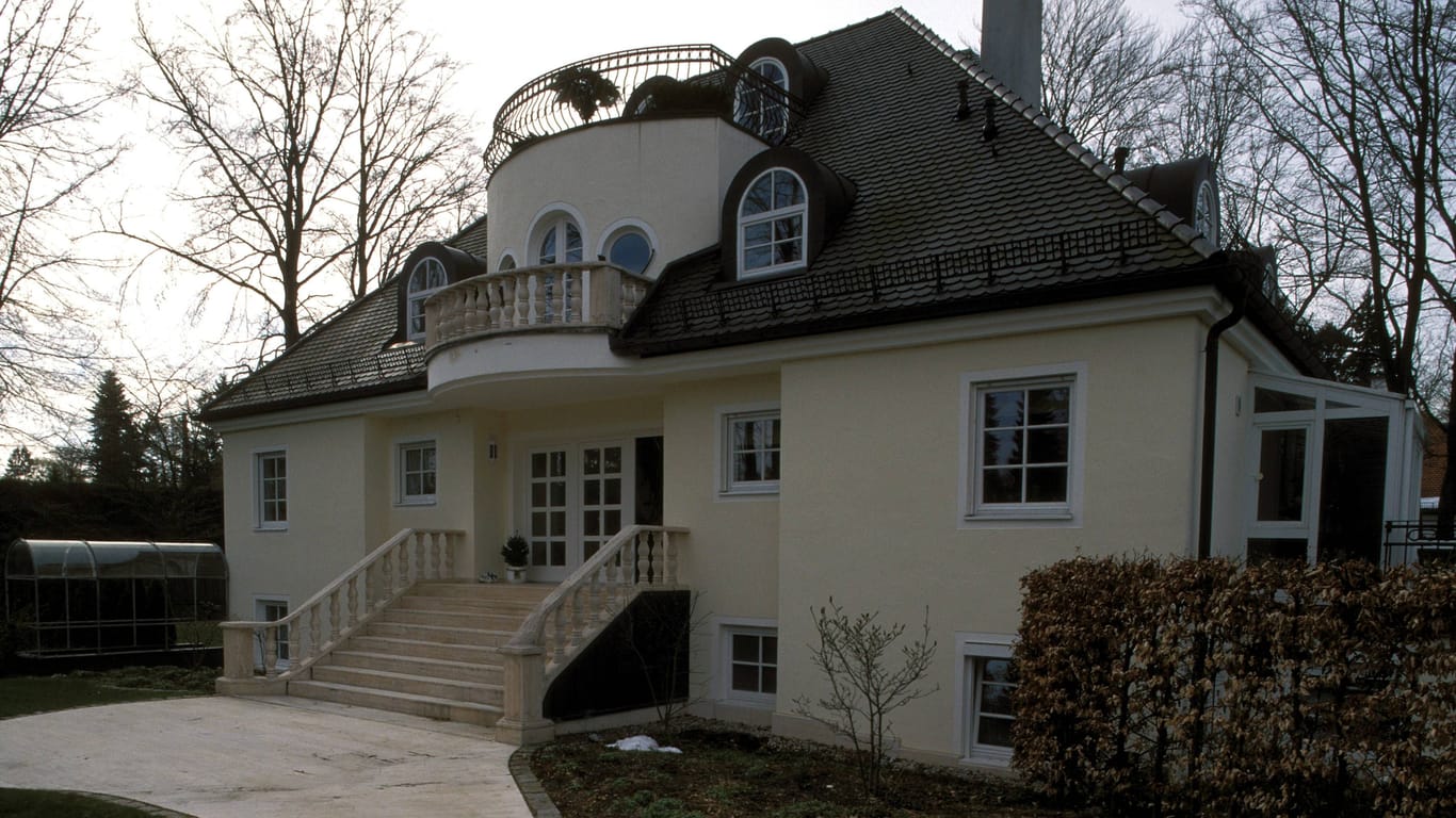 Im 11.000-Einwohner-Vorort Grünwald stehen viele Villen mit Palast-Charakter.