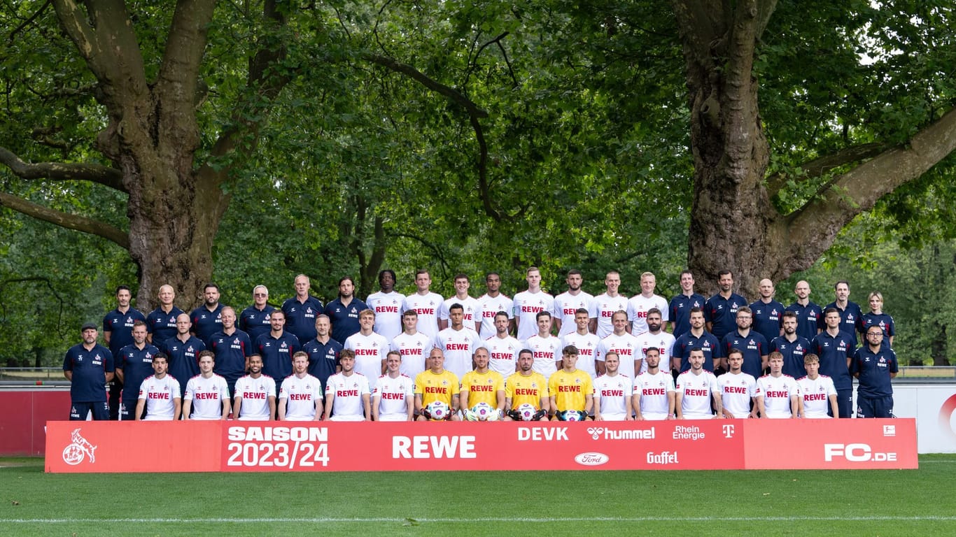 Neues Mannschaftsbild: Kurz vor dem Saisonstart wurde das Team des 1. FC Köln vor die Kamera gebeten.