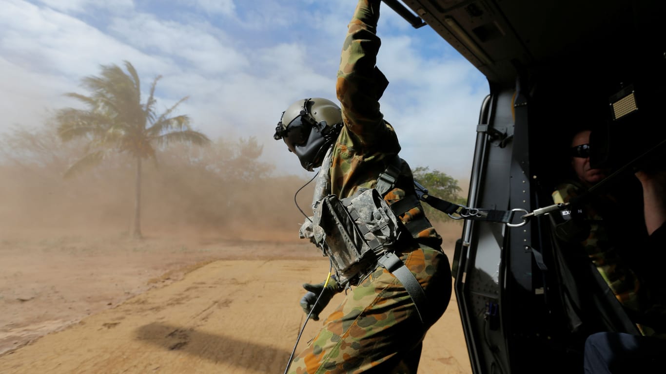 Ein MRH-90-Heliokopter der australischen Armee bei der "Talisman Saber"-Militärübung (Archivbild).