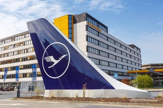 Lufthansa Zentrale am Flughafen Frankfurt: Derzeit warnt die Airline ihre Kunden vor Datendieben.
