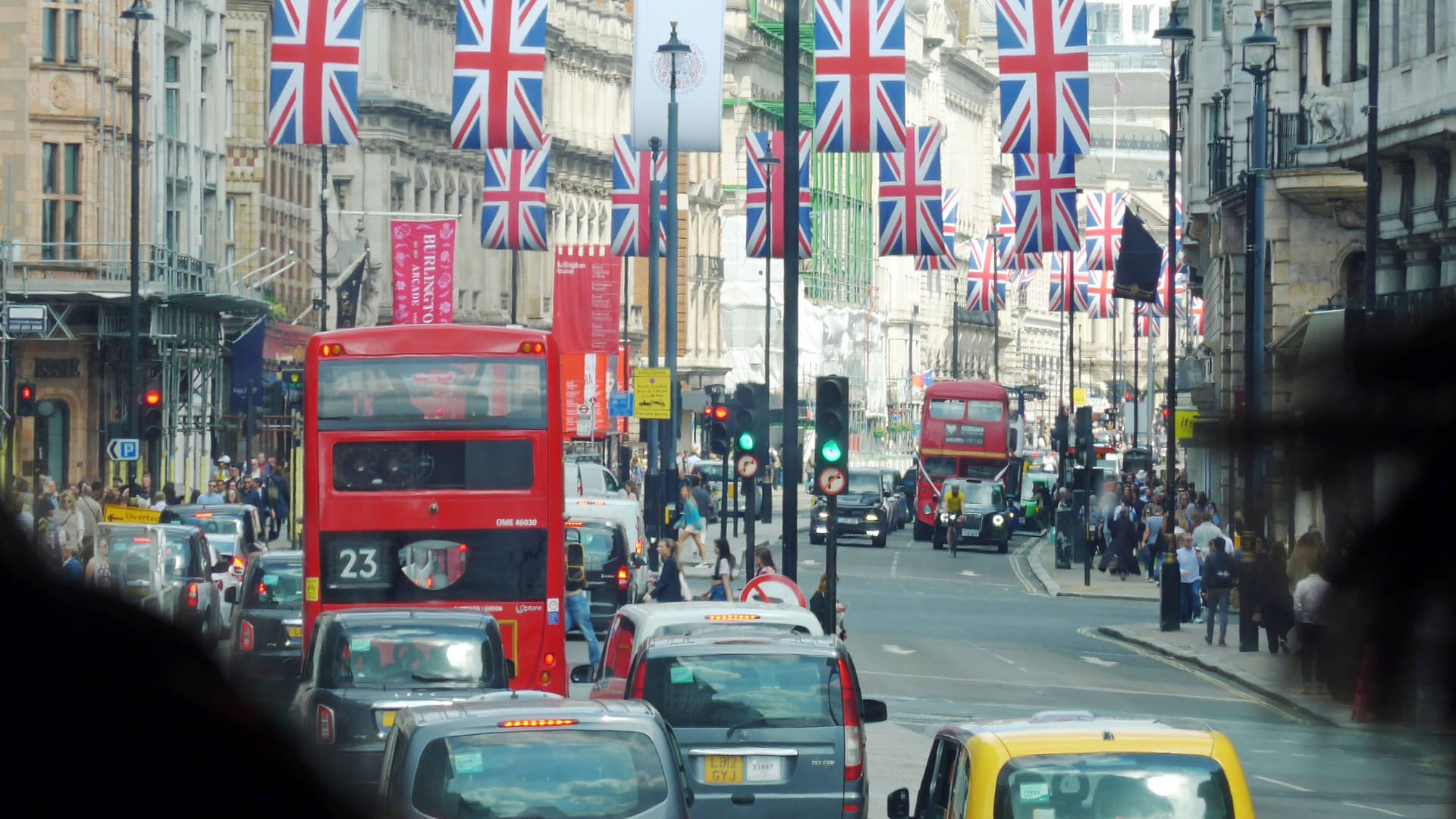 London: Beim Urlaub in England gibt es einige Fettnäpfchen.