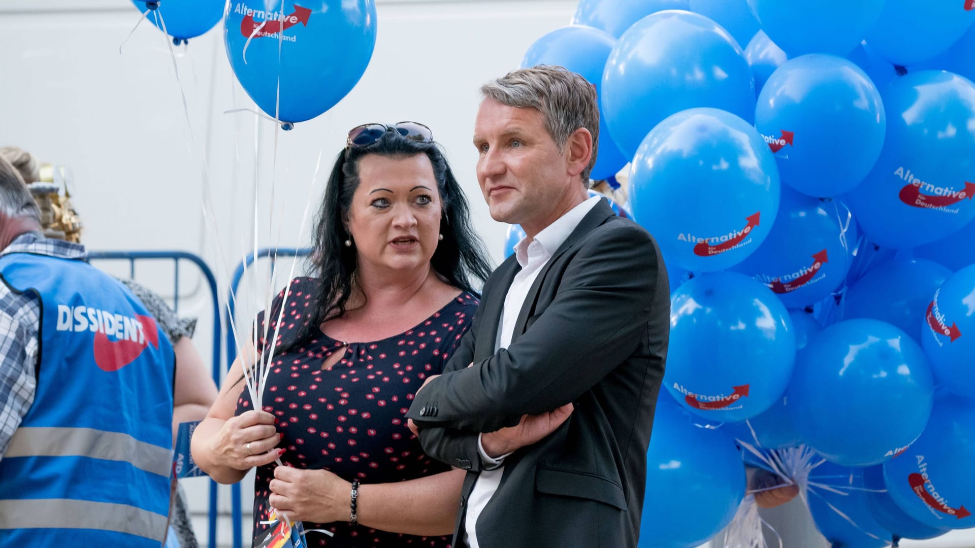 Birgit Bessin, Björn Höcke (Archivbild): Die Brandenburger Landesvorsitzende fordert Aufklärung.