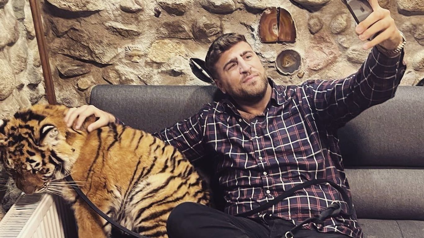 Firas Remmo und ein Tiger