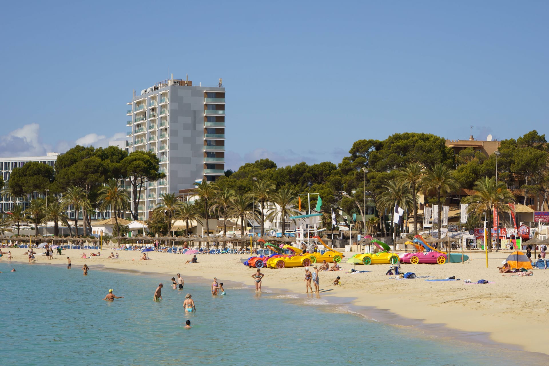 Blick auf Magaluf (Archivbild): Acht Männer sollen eine Frau vergewaltigt haben.