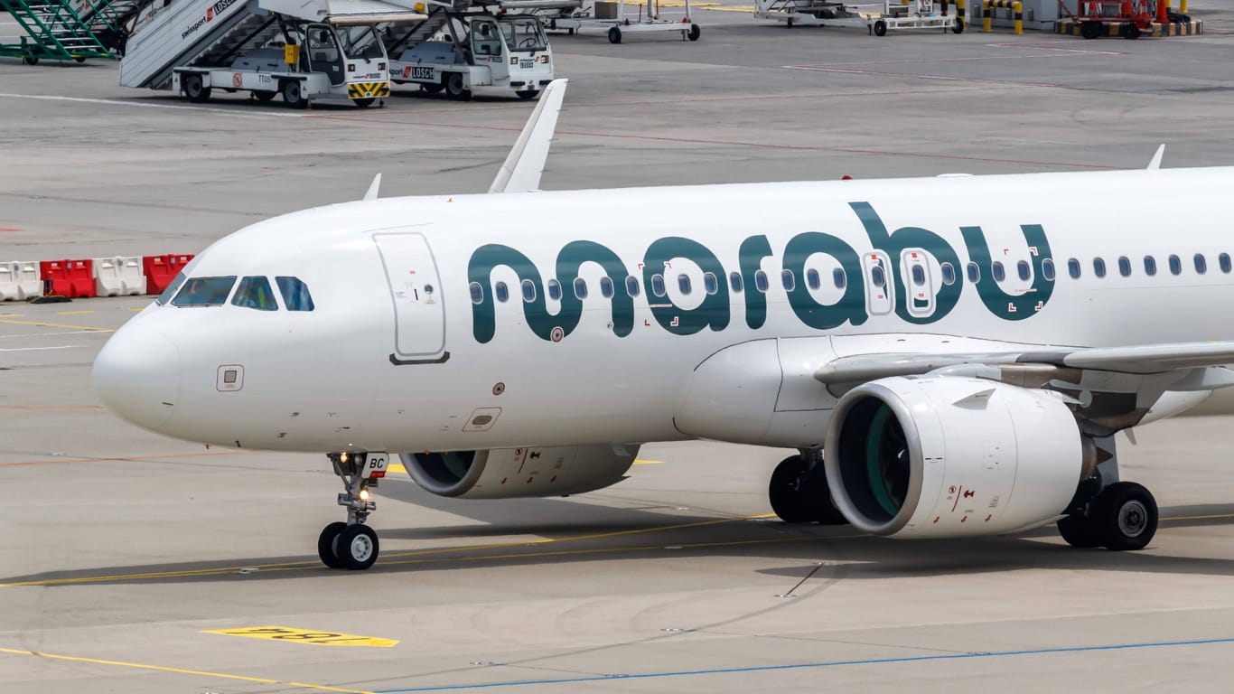 Ein Flugzeug der Marabu Airlines: Marabu und Condor gehören dem selben Unternehmen an.